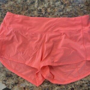 lululemon coral speed up short size 6 low rise 2.5 great condition
